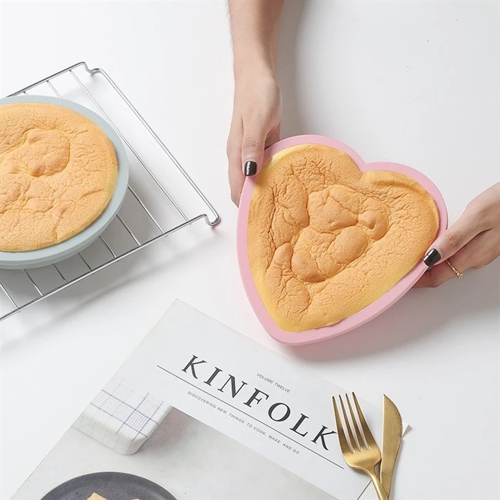 Silicone Cake Pan (2)